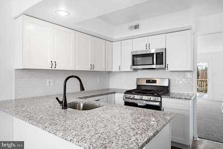 32 Sirius Ct Sewell, NJ 08080