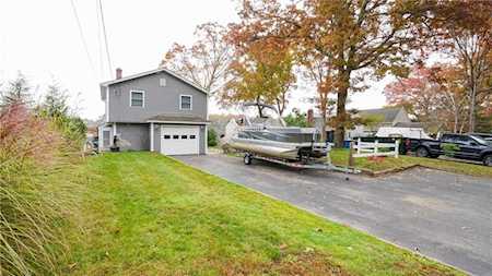 127 Reservoir Rd Coventry, RI 02816