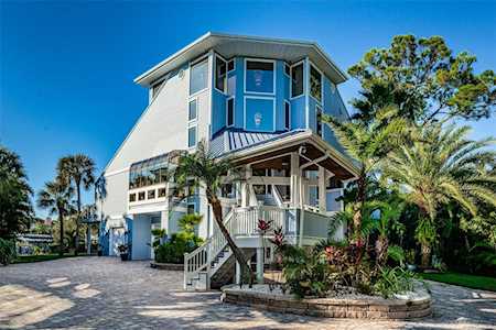 755 Soundview Dr Palm Harbor, FL 34683