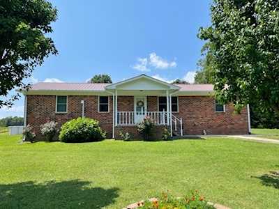 67 Middle Ridge Rd Beersheba Springs, TN 37305