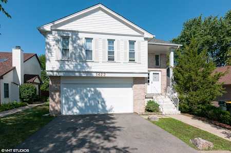 1422 Spring Valley Dr Carol Stream, IL 60188
