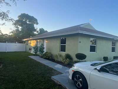 339 Jennings Avenue Green Acres, FL 33463