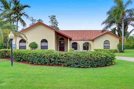 8703 E Wendy Lane West Palm Beach, FL 33411