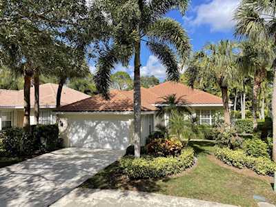 148 Lost Bridge Drive Palm Beach Gardens, FL 33410
