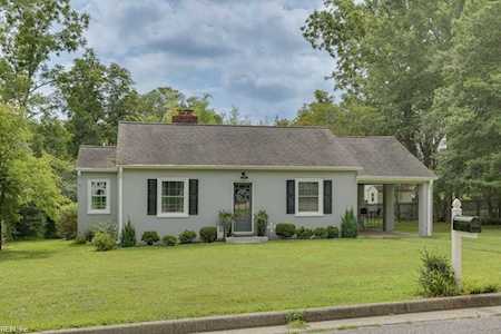 7425 Lewis Ave Gloucester, VA 23061