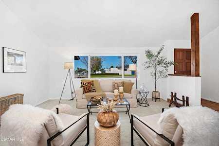 1194 Calle Almendro Thousand Oaks, CA 91360