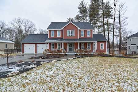 14 Hyde Rd Charlton, MA 01507