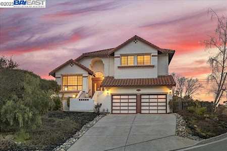25735 Cannistraci Ln Hayward, CA 94541