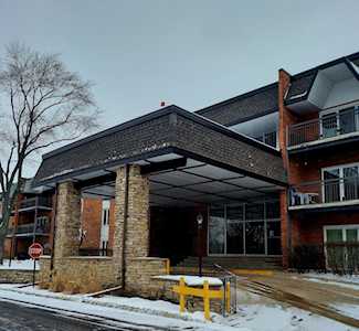 4250 Saratoga Ave #108 Downers Grove, IL 60515