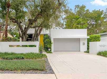 1621 SE 2nd St Fort Lauderdale, FL 33301