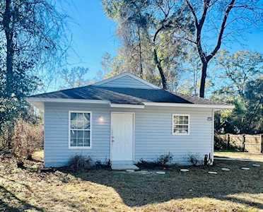 182 Broken Bow Trl Crawfordville, FL 32327