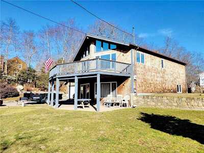 9 Stenton Ave Westerly, RI 02891