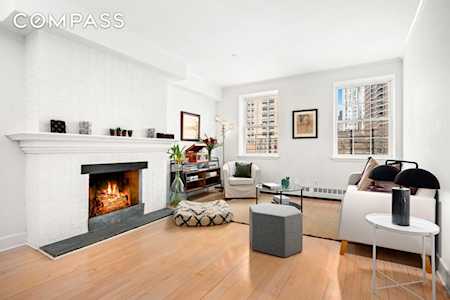 130 Beekman St #4-B New York, NY 10038