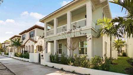 5020 Grandiflora Road Palm Beach Gardens, FL 33418
