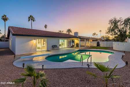 8738 E Via De Belleza Scottsdale, AZ 85258
