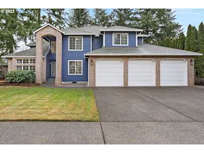 15613 NE 15th CIR Vancouver, WA 98684