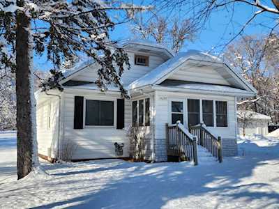 1699 White Bear Avenue N Maplewood, MN 55109