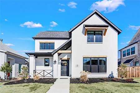 711 Brenham Avenue Celina, TX 75009