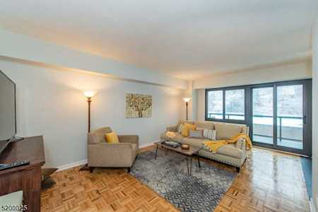609 W South Orange Ave South Orange Village Twp., NJ 07079
