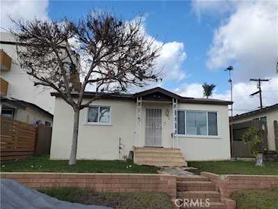 5556 Riley Street San Diego, CA 92110