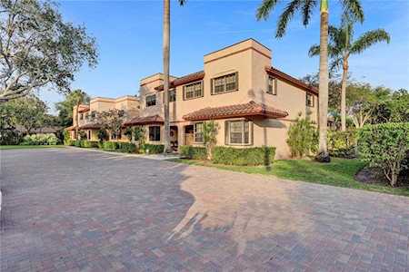 201 NE 16th Pl #106 Fort Lauderdale, FL 33305