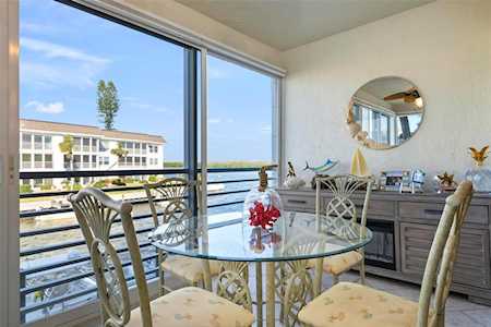 4320 Falmouth Dr #B202 Longboat Key, FL 34228