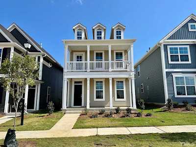260 Blue Iris Parkway #137 Clayton, NC 27520