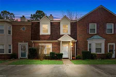 69 King George Quay Chesapeake, VA 23325