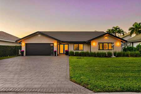 940 Greensward Lane Delray Beach, FL 33445