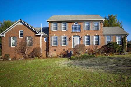 1039 Stirlingshire Dr Hendersonville, TN 37075