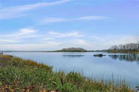 30 Cecil Ave North Kingstown, RI 02852