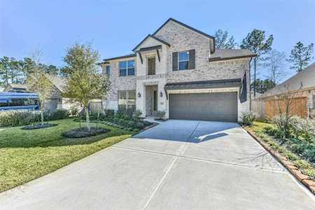 322 S Cadence Hills Loop Conroe, TX 77318
