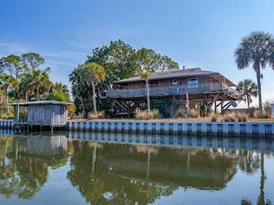 30 Bayou Rd Crawfordville, FL 32327