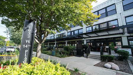 1033 W 14th Place #334 Chicago, IL 60608