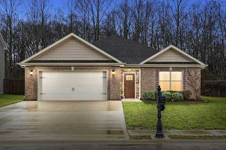 1181 Gentry Dr Clarksville, TN 37043