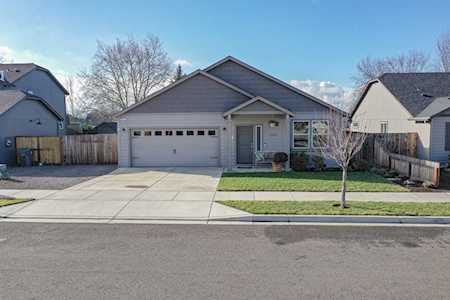 3239 Torrent St Medford, OR 97504