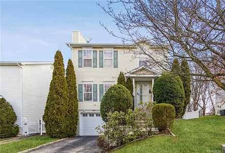 65 Greenvale Circle White Plains, NY 10607