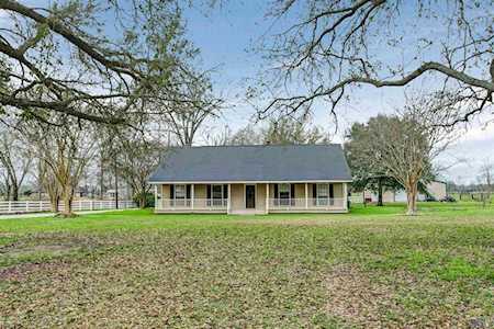 24141 Jacocks Rd Slaughter, LA 70777