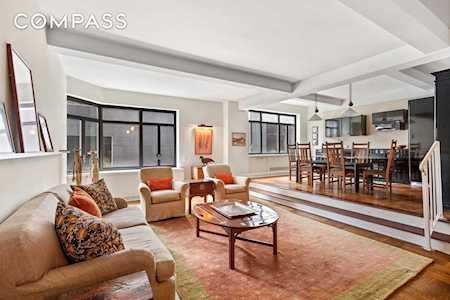 25 W 54th St #8-DE New York, NY 10019