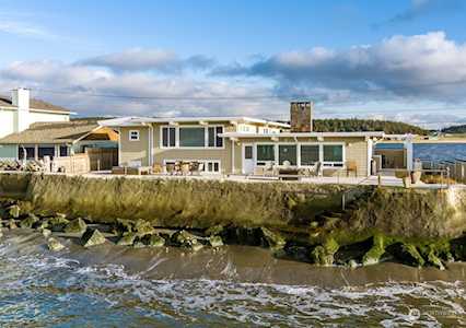 2593 West Beach Rd Oak Harbor, WA 98277