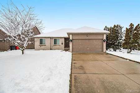 28288 Charleen Chesterfield, MI 48047