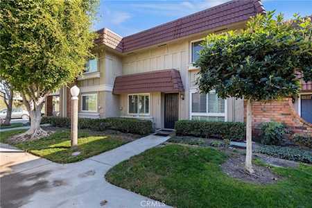 11253 Amelia Way Cypress, CA 90630