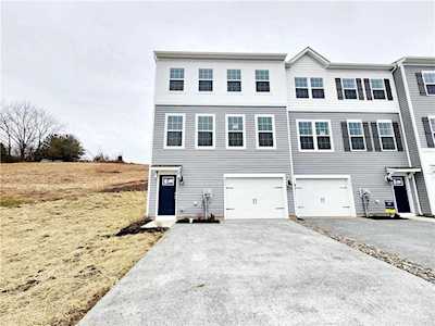 1012 Turnstone Dr Fogelsville, PA 18051