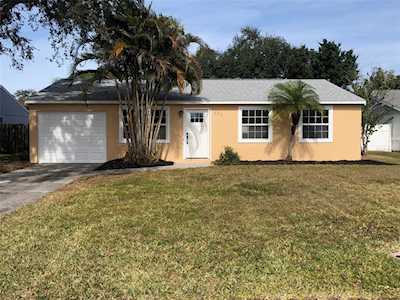 206 Lexington St Oldsmar, FL 34677