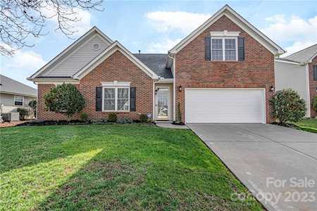 2710 Hartley Hills Dr Charlotte, NC 28213