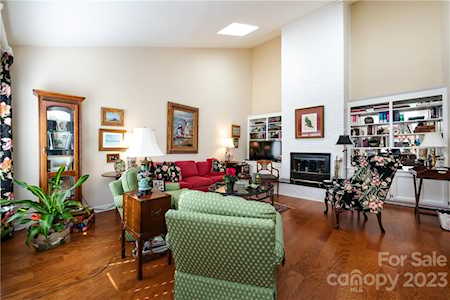 5008 Sunningdale Ct Charlotte, NC 28226