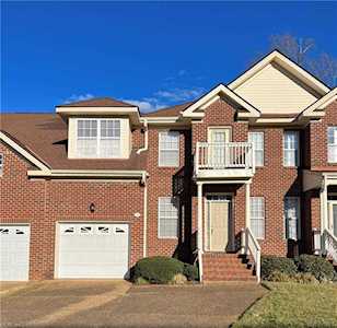 276 Zelkova Rd Williamsburg, VA 23185