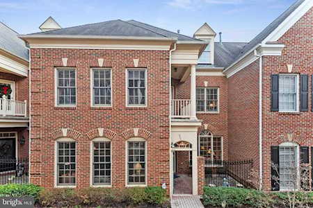 8505 Gavin Manor Ct #13 Chevy Chase, MD 20815