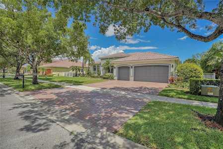 4784 Hibbs Grove Way Cooper City, FL 33330