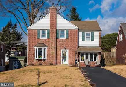 212 Walnut Hill Ln Havertown, PA 19083